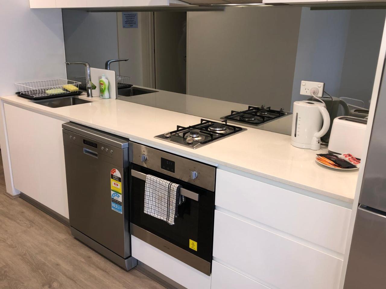Bondi Beach Studio King Suite 2 ซิดนีย์ ภายนอก รูปภาพ